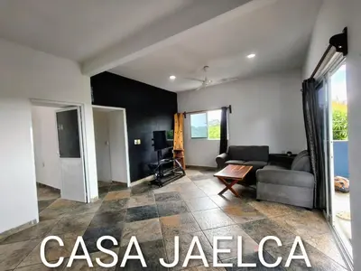 Zona de estar de spacious apartment with ocean view