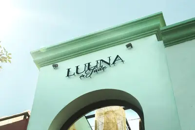 Certificado, premio, señal o documento que está expuesto en Luuna de Jade