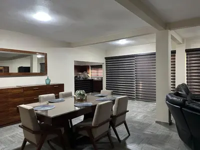 Una cocina o zona de cocina en Beautiful Beach House