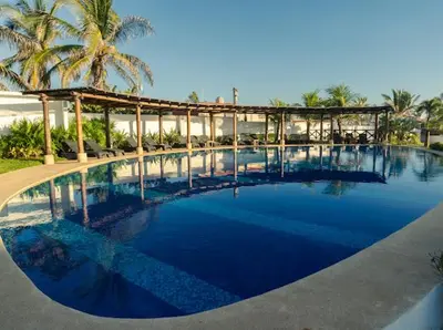 Piscina en o cerca de Condominio en Acapulco con acceso a club de playa