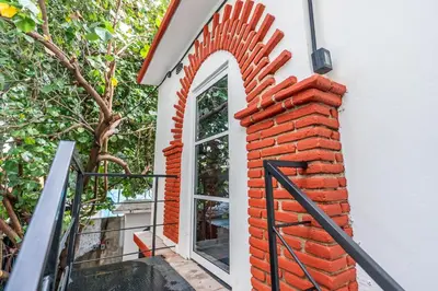 Edificio en el que se encuentra el apartamento