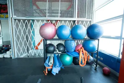 Gimnasio o instalaciones de fitness de The Midnight Bloom Suite