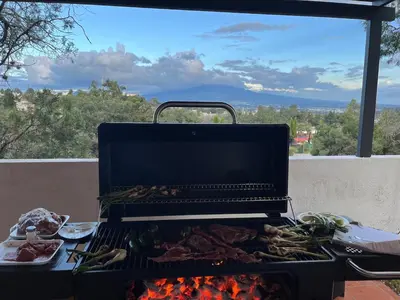 Barbacoa disponible para clientes en la villa