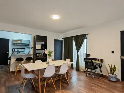 Plano de Depa con Netflix - Cocina equipada - 8 huéspedes