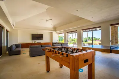 Plano de 3 bd condo with Ocean views HK