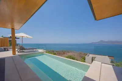 Plano de 4 bd Beach Chic Villa Ocean View