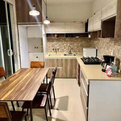 Una cocina o zona de cocina en Casa Huamuche, warm and full of charm