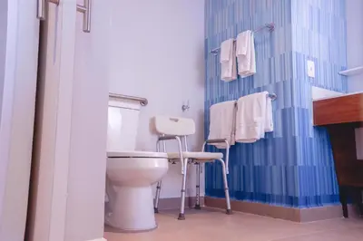 Un baño de Tru By Hilton Puebla Angelopolis