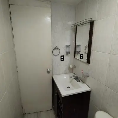 Un baño de Opportunity, very economical family apartment