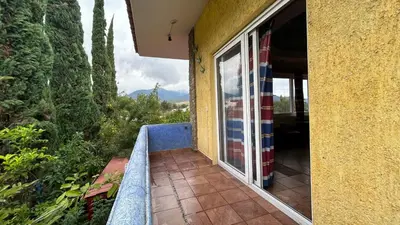 Un balcón o terraza de Habitación para tres a 25 minutos del centro de Oaxaca