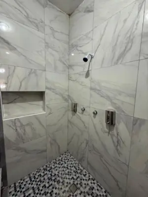 Un baño de Suite La Lomita #4 Climatizada