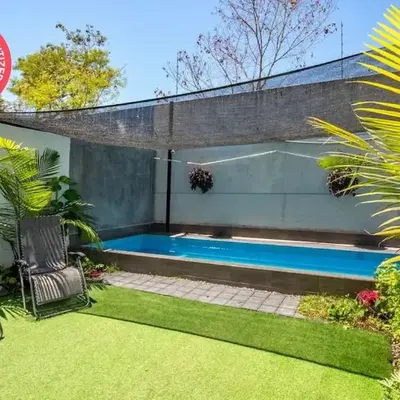 Private Pool & Jacuzzi Family House