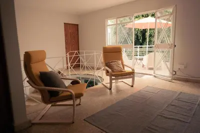Plano de Hostal Kahlo - 1 Bed in women's dorm 1 cama en dormitorio compartido de mujeres