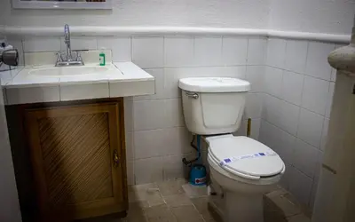 Un baño de Departamento con servicio de hotel