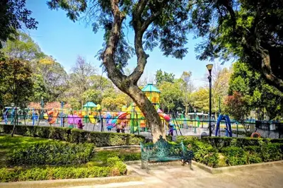 Jardín al aire libre en Suite Naranja moderna para 3 huéspedes Cocina equipada, Wi-Fi rápido y excelente ubicación céntrica