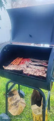 Barbacoa disponible para clientes en la casa o chalet