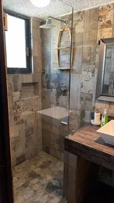 Un baño de Departamento con ubicacion priviligiada cerca de la playa