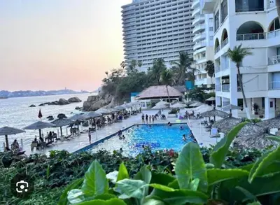 Piscina en o cerca de Torres Gemelas Costera MA con Playa Privada