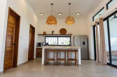 Una cocina o zona de cocina en Casa Yuu - Pool and Private Garden near the sea