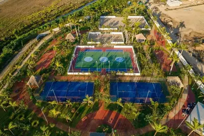 Instalaciones para jugar a tenis o squash en Fabuloso departamento de 4 recamaras en Dream Diamante o alrededores