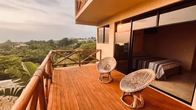 Un balcón o terraza de Luxury Ocean View Villa