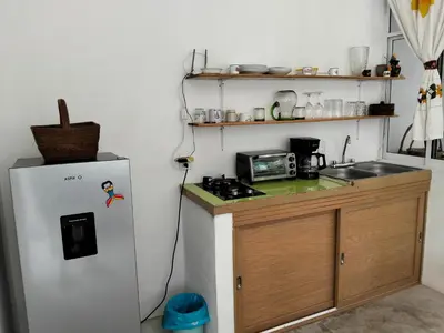 Una cocina o zona de cocina en Small apartment with entrance to the beach