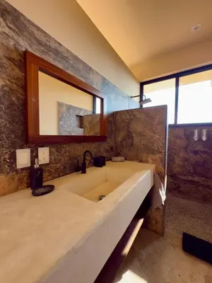 Un baño de Luxury Ocean View Villa