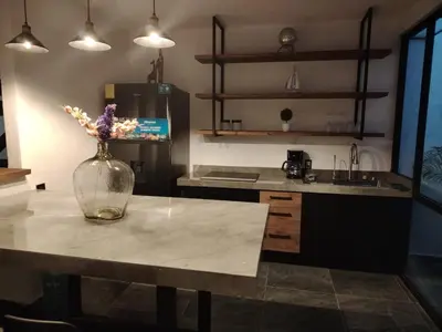 Una cocina o zona de cocina en House near the best restaurants and garden events
