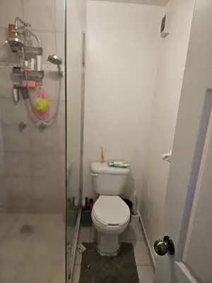 Un baño de Departamento Completo, Excelente Ubicación