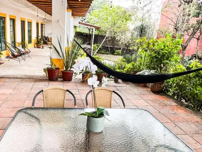Jardín al aire libre en Shanti Home
