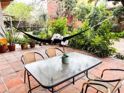 Jardín al aire libre en Shanti Home