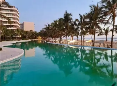 Piscina en o cerca de Departamento en Torre Bali,Diamante,Acapulco