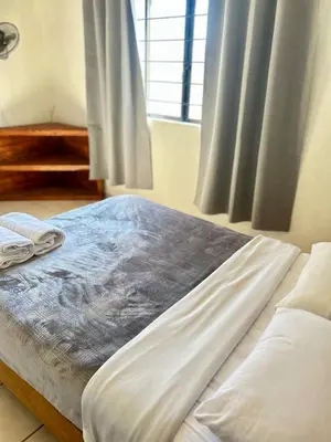 Cama o camas de una habitación en Incredible 360 views 5 min from downtown