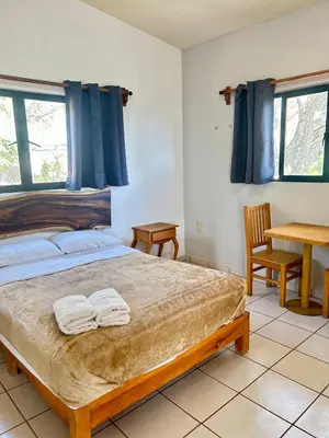 Cama o camas de una habitación en Incredible 360 views 5 min from downtown