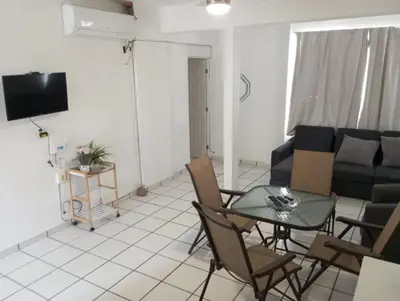Una televisión o centro de entretenimiento en Sierra 5