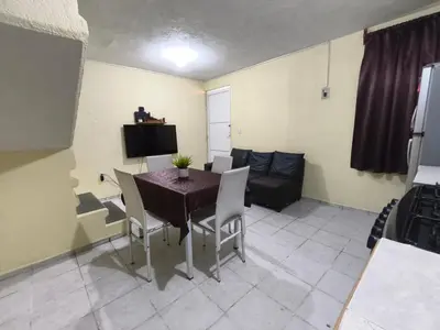 Plano de Habitación Privada 3 camas, en casa compartida a 1 cuadra de FÓRUM y 5 min del Centro de Convenciones