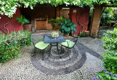 Jardín al aire libre en Casa navacoyan A