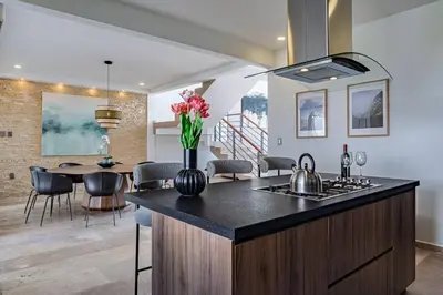 Una cocina o zona de cocina en Charming Cuernavaca Escape Pool Serenity and Grill