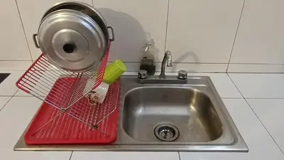 Plano de HABITACION PRIVADA CON AC, WiFi, TV, COCINA, BAÑO Y ESTACIONAMIENTO