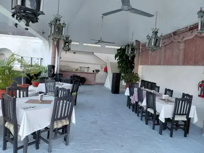 Un restaurante o sitio para comer en Marina Horizonte Palace Tequesquitengo