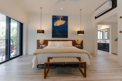 Cama o camas de una habitación en Villa De Vida Luxury Accomodations