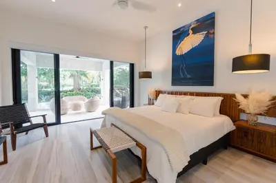Cama o camas de una habitación en Villa De Vida Luxury Accomodations