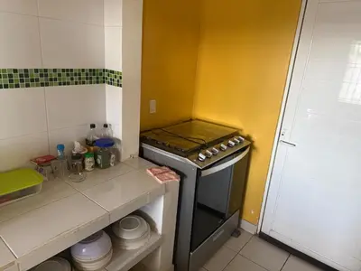 Una cocina o zona de cocina en Casa Pelícanos playa de chachalacas
