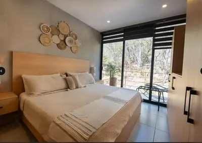 Cama o camas de una habitación en Best of Both Worlds Close to Sta Cruz but QUIET