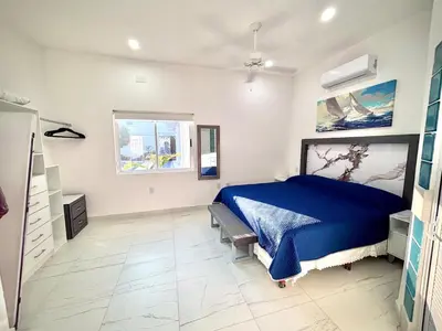 Cama o camas de una habitación en FQ Chalets for 34 people in Costa de Oro