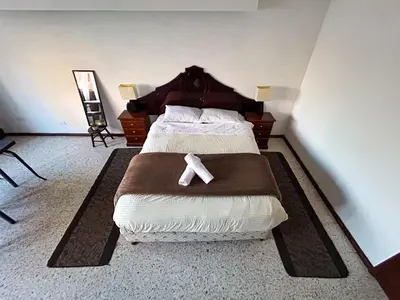 Plano de Casita Villa Encantada con suites para huéspedes