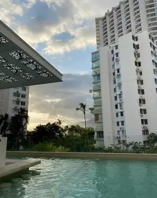 Piscina en o cerca de Depa frente al mar en acapulco costera con alberca