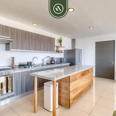 3 BR Condo - Panoramic Views - 5 Min to Downtown