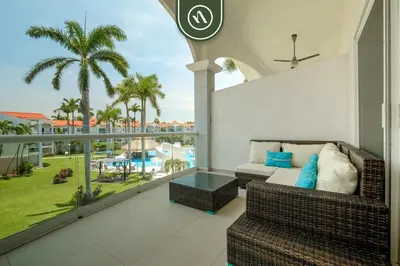 Piscina en o cerca de 2BR Condo in Acapulco with Private Patio - Pool