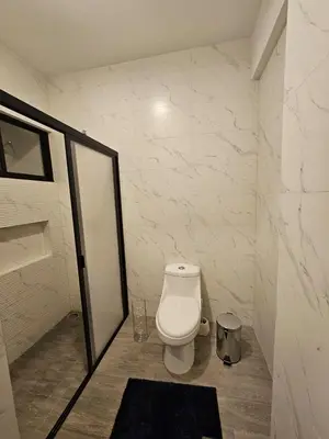 Un baño de Lujoso departamento a una cuadra de la playa